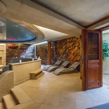Apartment Vacationclub - Loft 33 *